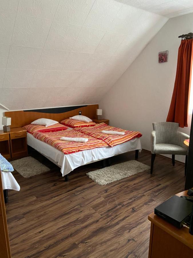 Teke Panzio Bed and Breakfast Körmend Εξωτερικό φωτογραφία